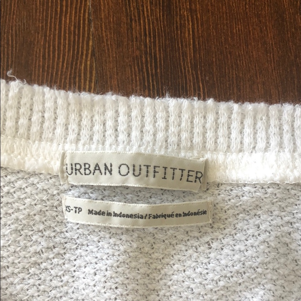 urban outfitters sweater - Picture 2 of 2